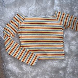 Off the Shoulder long sleeves shirt